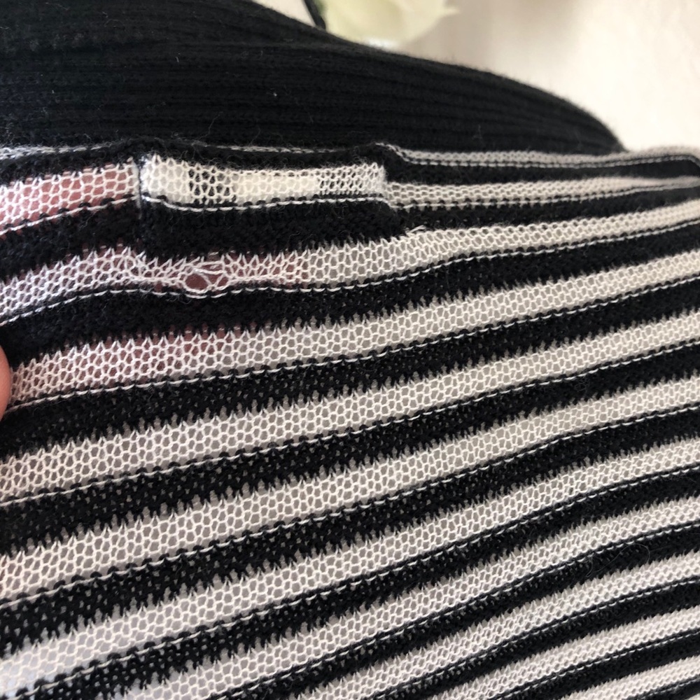 Women’s Cach’e Knitted Striped Sweater Cardigan - Picture 6 of 6